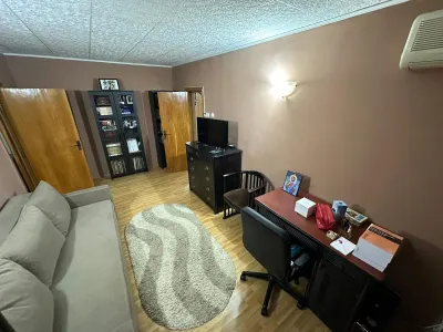 Apartament cu 4 camere/Spatiu birouri/ Cabinet - Nicolina - foto 3