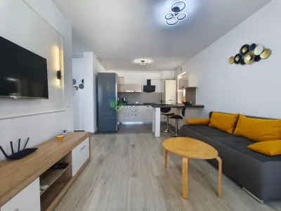 Studio Kasper Coresi mobilat-utilat,parcare,159000 Euro - Brasov