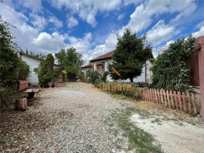 CASA CU 4 CAMERE | 1439MP TEREN | ZONA SPITALUL TBC | ORADEA - foto 2