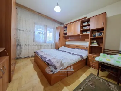 Apartament 3 camere decomandat, Nicolina, baie cu geam - foto 6