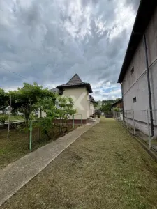 Casă cu 3 camere și teren 1.140 mp toate utilitățile, anexe și acces stradal - foto 3
