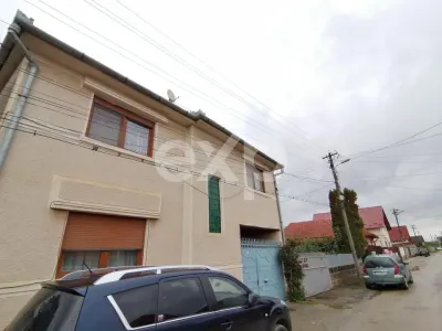 Casă de vânzare – Făgăraș 110 mp ,curte comuna! - Fagaras