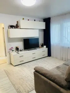 Apartament 3 camere | Zonă centrală | La 1,3 km de Palas | Ideal pentru cuplu sau familie - foto 3