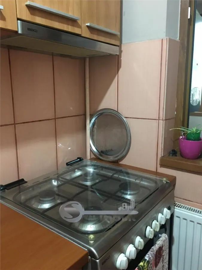 Garsonieră de închiriat â€“ Bd. Poitiers, etaj 2/3, centrală proprie - foto 8
