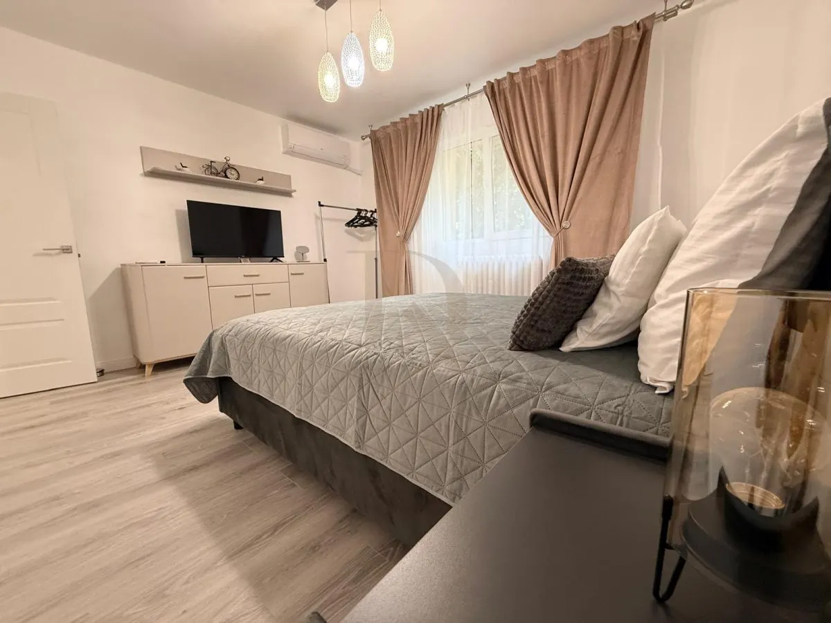 Prima Inchiriere! Centru Hala Centrala , 2 camere , totul nou ! - foto 2