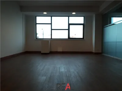 Spatii de birouri de vanzare in cladire unica - foto 10
