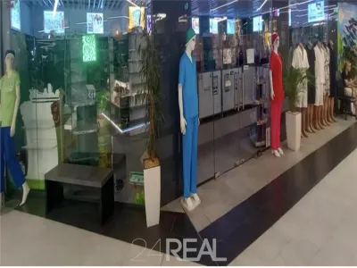 Spatii cu vad comercial si standuri - zona Piata Sudului - foto 2