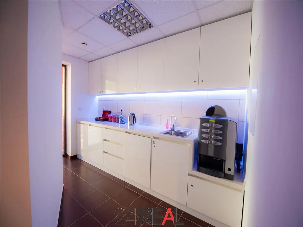 Birouri in Bucharest City Center - de la 160 mp la 250 mp - foto 12
