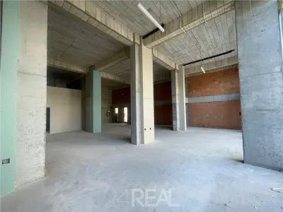 Inchiriere spatii comerciale zona de Nord de la 170 mp - foto 8