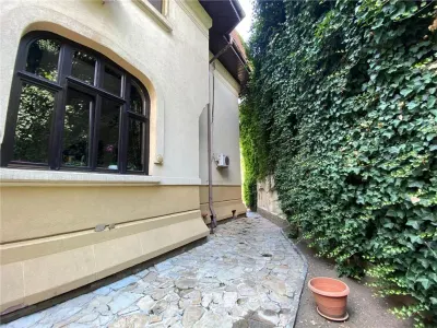 Vila brancoveneasca pretabila: birouri, clinica, ceainarie - foto 15