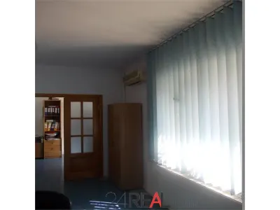 Vanzare Vila pentru birouri - foto 6