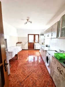 Exclusivitate! Apartament 4 camere confort  1 decomandat  Ultracentral - foto 4