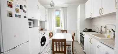 Apartament 3 camere | Zona Bisrica de la Apollo, Bistrita | 76 mp | 78.000 Euro - Bistrita
