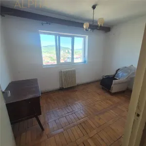 Apartament 4 camere – Str. Florilor, Bistrita , Jud B-N - Bistrita