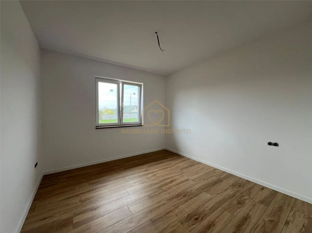 Casa finisata cu 3 dormitoare - foto 4