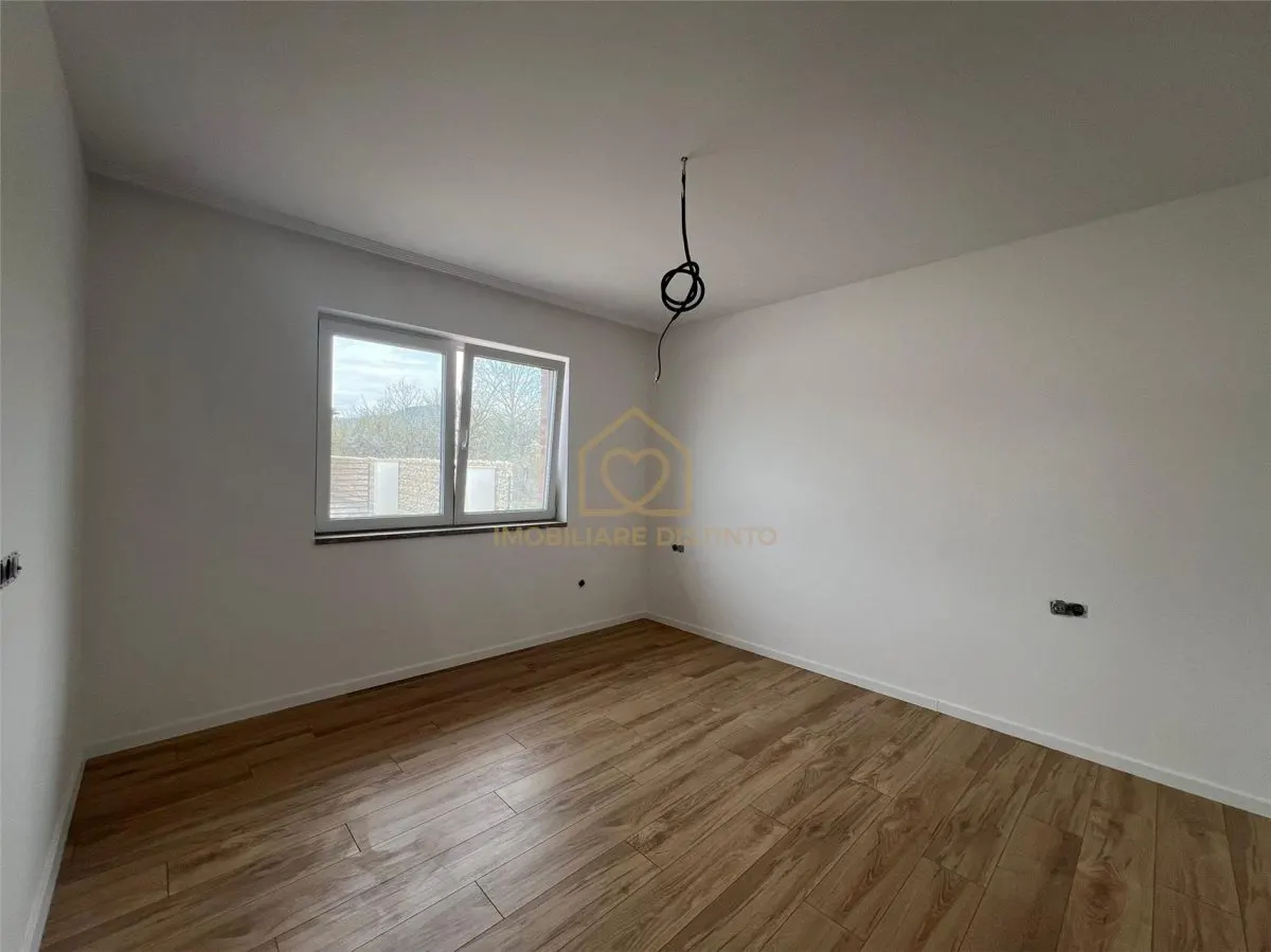 Casa finisata cu 3 dormitoare - foto 7