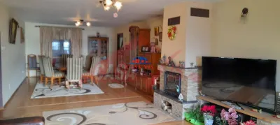 Casa in Onesti/0742 801 123, vila in com Casin - foto 7