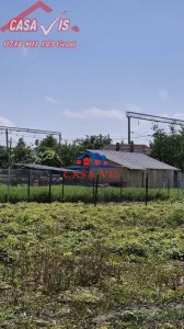 Loturi de teren in fata garii din Onesti - foto 4