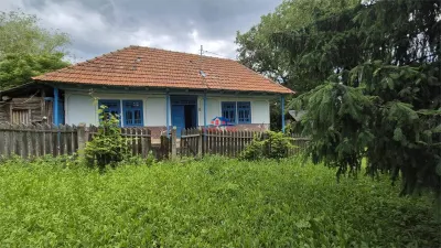 Casa de vanzare in Buciumi, la 15 min de Onesti . - Onesti