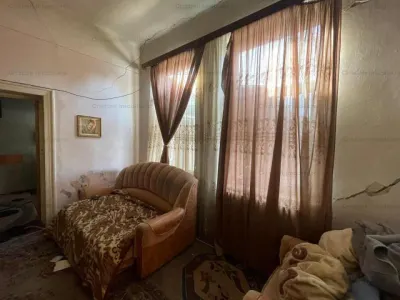 Casa caramida 85mp Centru , 178mp teren cu 14m la strada, gaze canalizare apa - foto 4