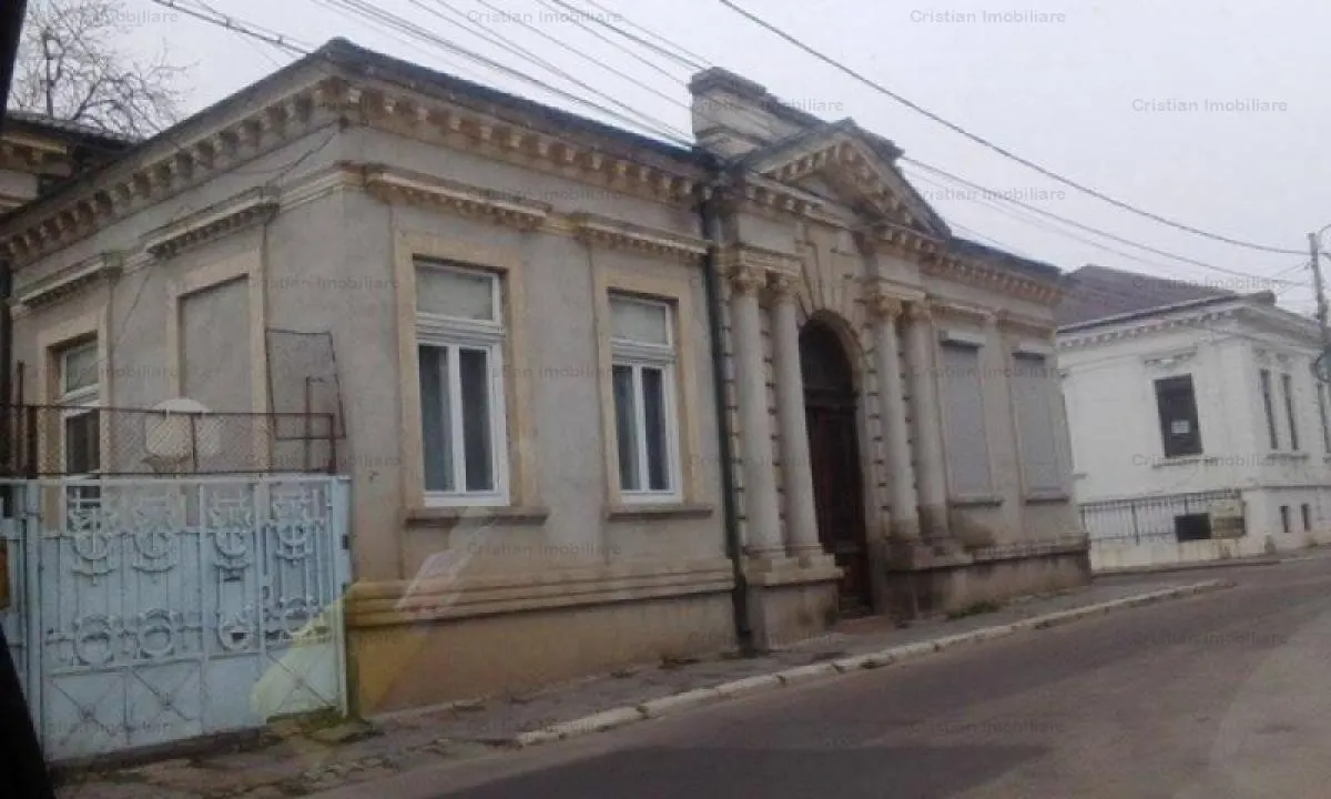 Casa Boiereasca D+P+M pozitie excelenta pe colt zona Centru Istoric - foto 14