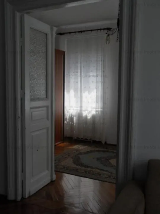 Casa Boiereasca D+P+M pozitie excelenta pe colt zona Centru Istoric - foto 8