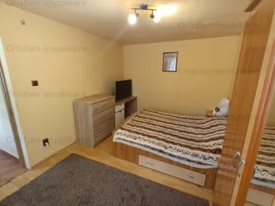 CASA NOUA 2 corpuri  Teren 300 mp, zona Chercea - foto 4