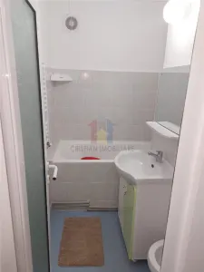 Ap 1 camera, etaj 2, MOBILAT SI UTILAT, zona Garii - foto 4