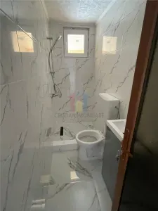 Casa Frumoasa Super Pret Renovata zona Piata Saraca  -Scoala 18 - foto 10