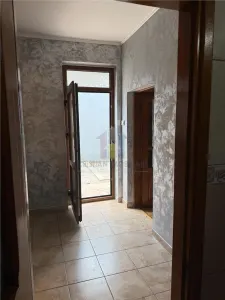 Casa centru  Pta. Mare Eremia Grigorescu 5 cam 104mp utili, teren 385 mp, LIBERA - foto 4
