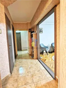 Ultracentral Calarasilor, 3 camere etaj 1,  Mobilat si Utilat Complet - foto 3