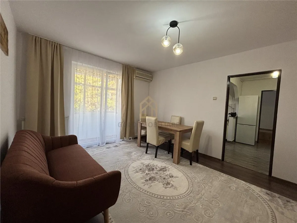 Apartament 3 camere de inchiriat central - foto 5