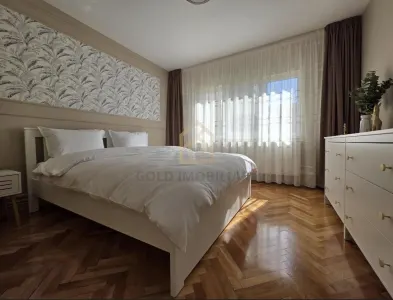 Apartament de inchiriat central - foto 5