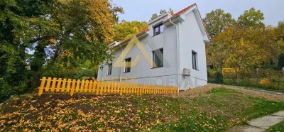 Casa noua 2026, prima inchiriere, langa Parcul Regina Maria - zona premium - Baia Mare