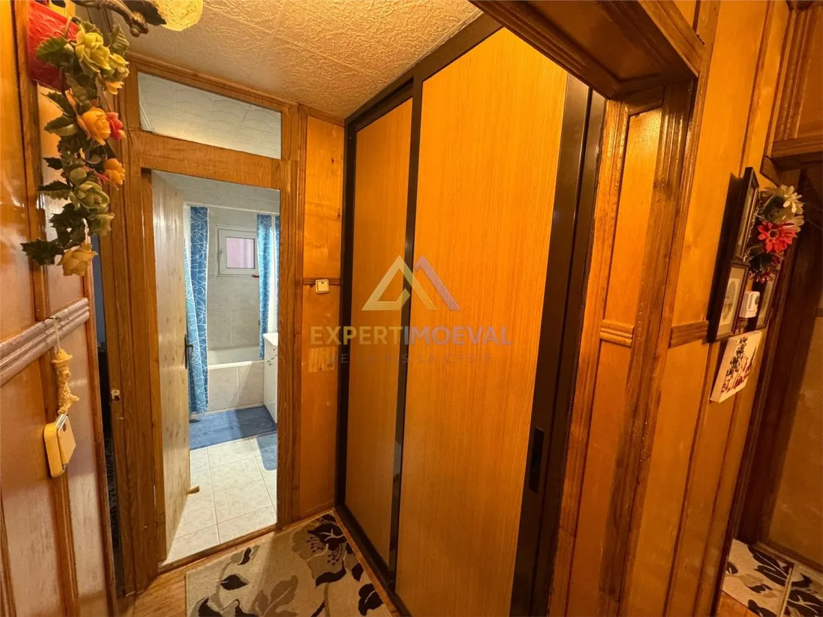 Apartament 3 camere decomandat - foto 8