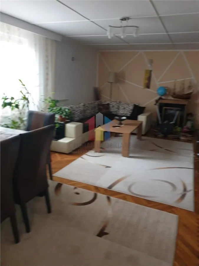 Casa 3 camere, toate utilitatile, teren 512 mp Radu Negru - Buzaului - foto 5