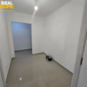 Apartament 2 camere Dec. 4din10 Renovat. Zimbru-Centru - foto 3
