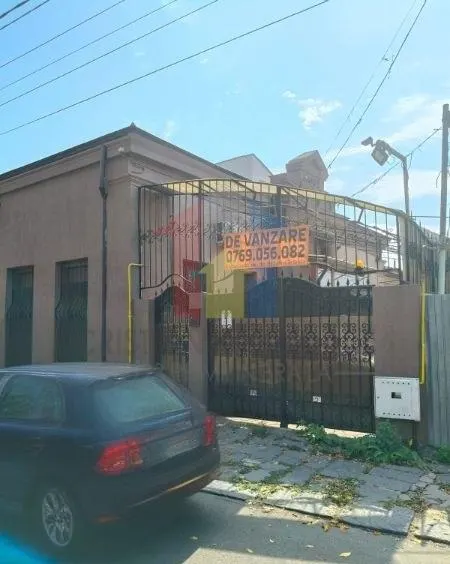 zona Gradinii Publice Casa pretabila pentru 2 familii 150mp utili cu 300mp teren - foto 2