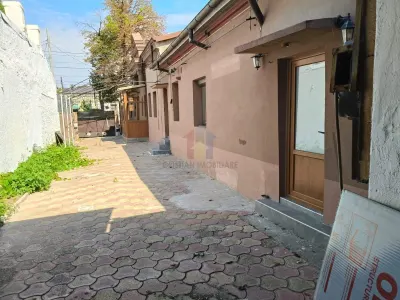 zona Gradinii Publice Casa pretabila pentru 2 familii 150mp utili cu 300mp teren - foto 3