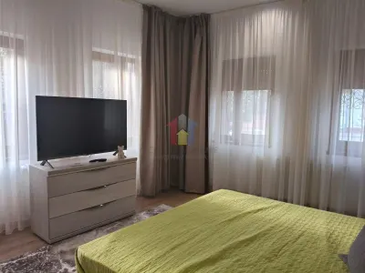zona Gradinii Publice Casa pretabila pentru 2 familii 150mp utili cu 300mp teren - foto 10