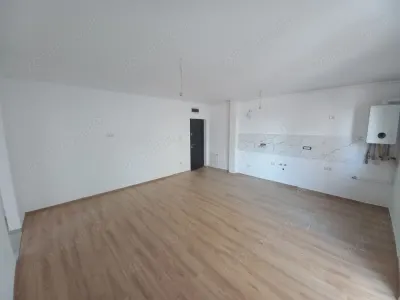 Etaj intermediar. Langa parc si Profi. Bucatarie inchisa. - foto 5