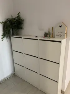 Apartament 3 camere, 2 bai si 1 loc de parcare - foto 3