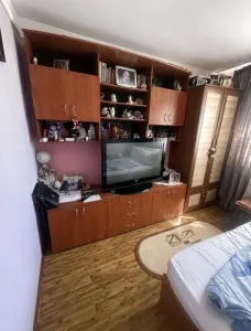 Apartament 2 camere Florilor,etaj 1,82000 Euro - foto 3