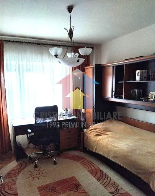 ULTRACENTRAL! Ap 3 camere, Calarasi, 88 mp, etaj 2, 3 balcoane, mobilat si utilat - foto 3