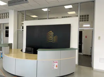 SE INCHIRIAZA SPATIU COMERCIAL - foto 8