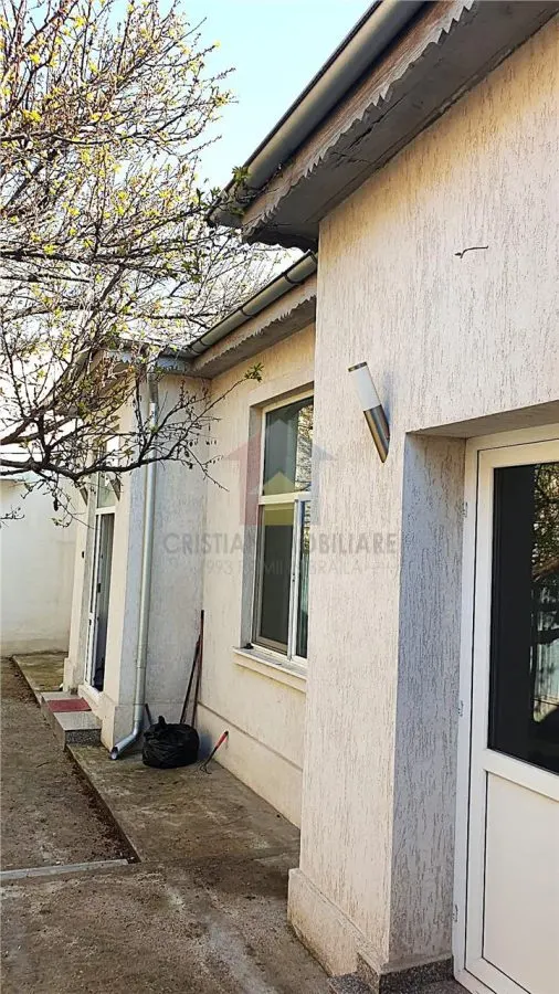 Ocazie !! Casa Excelenta ,caramida 2 cam  baie si bucatarie Politia Rutiera - foto 2