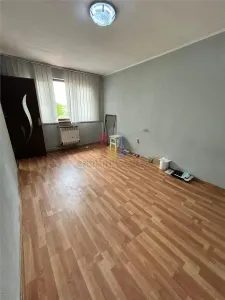 Etaj 1 Garsoniera, 26mp zona Gara Autogara - Braila