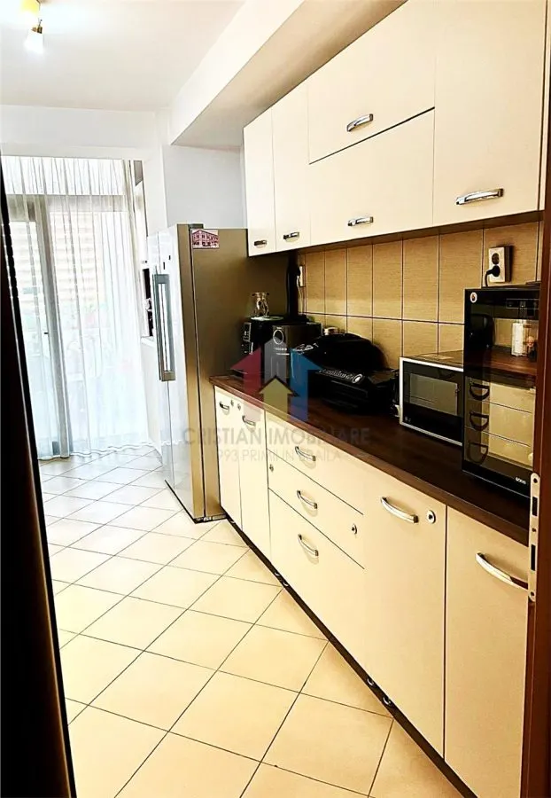 Imens 120 mp Bloc NOU Ultracentral 3 camere etaj1 - foto 11
