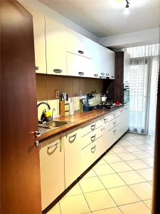 Imens 120 mp Bloc NOU Ultracentral 3 camere etaj1 - foto 13