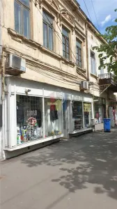 FACETI O OFERTA! Casa P+1, teren 200 mp, cu spatiu comercial la parter - Republicii - Braila